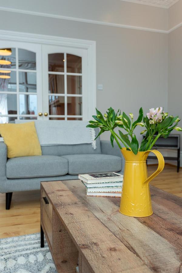 Kings Apartment Chester Bagian luar foto